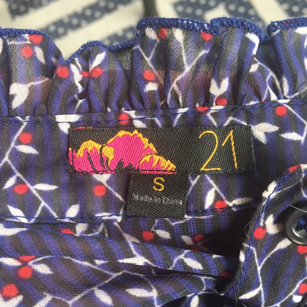 High Neck Ruffle Summer Tank - Picture 7 of 7